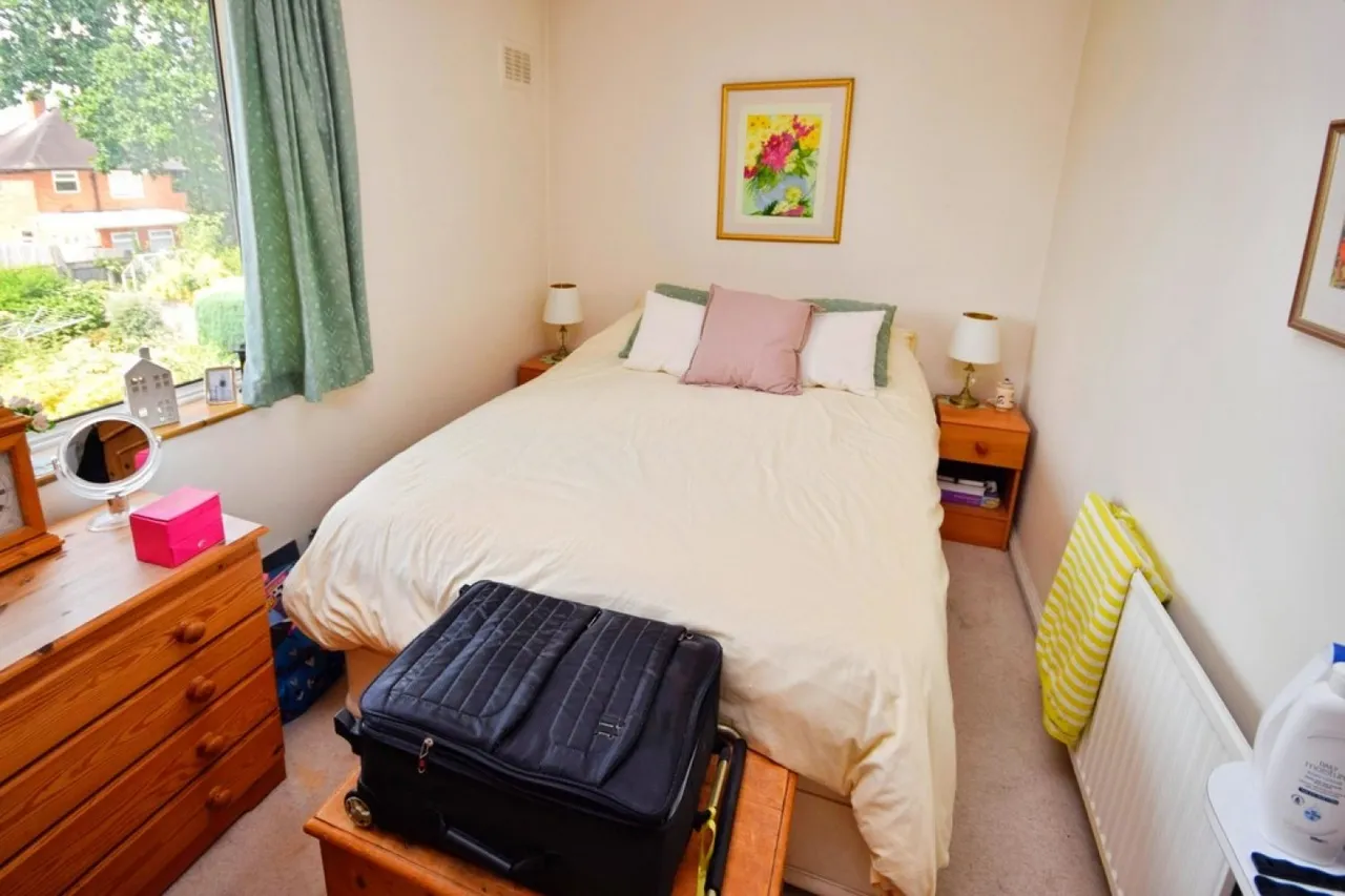 Blenheim Road, Shirley, photo 10