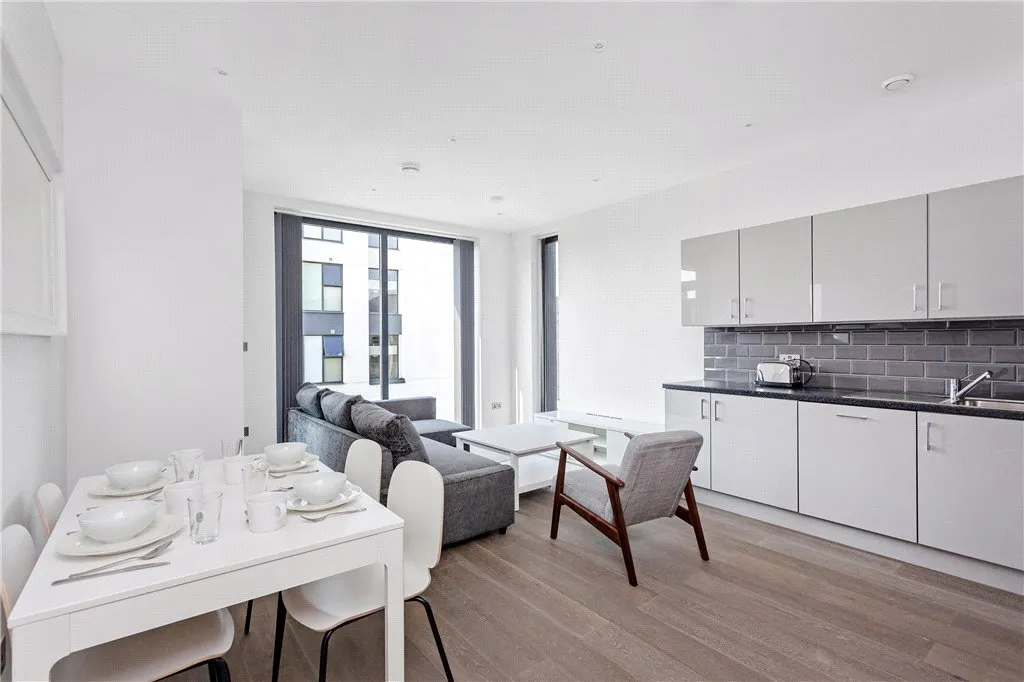 Milner Road, London, SW19, photo 6