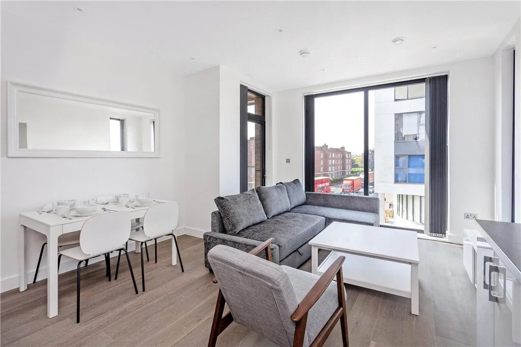 Milner Road, London, SW19, photo 2