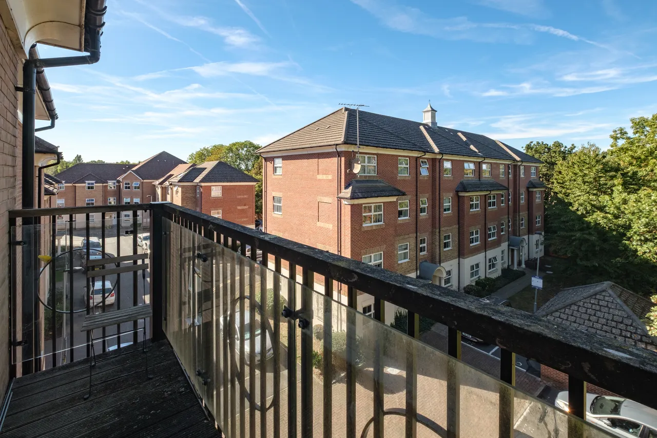 Coppetts Road, London, N10, photo 15