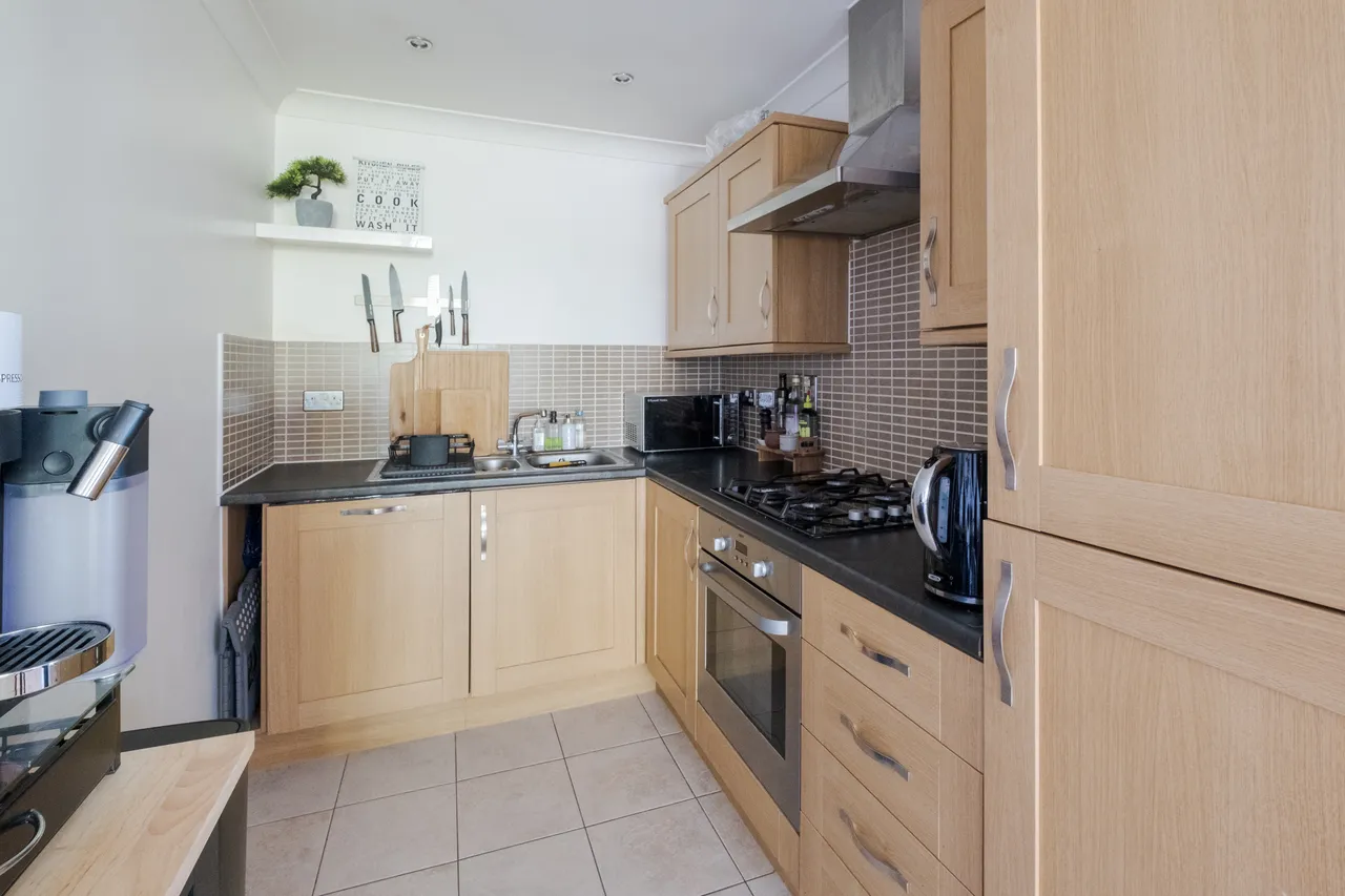 Coppetts Road, London, N10, photo 6