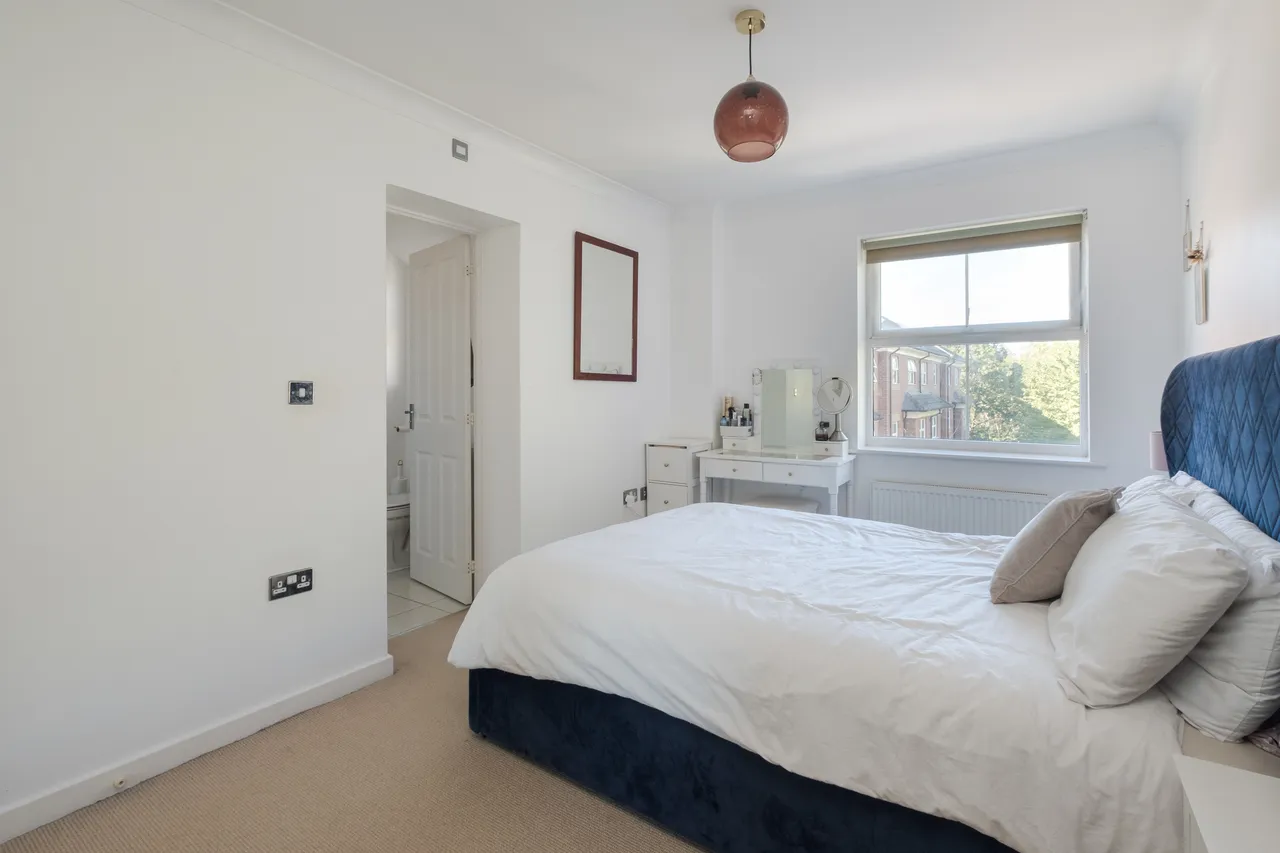 Coppetts Road, London, N10, photo 12