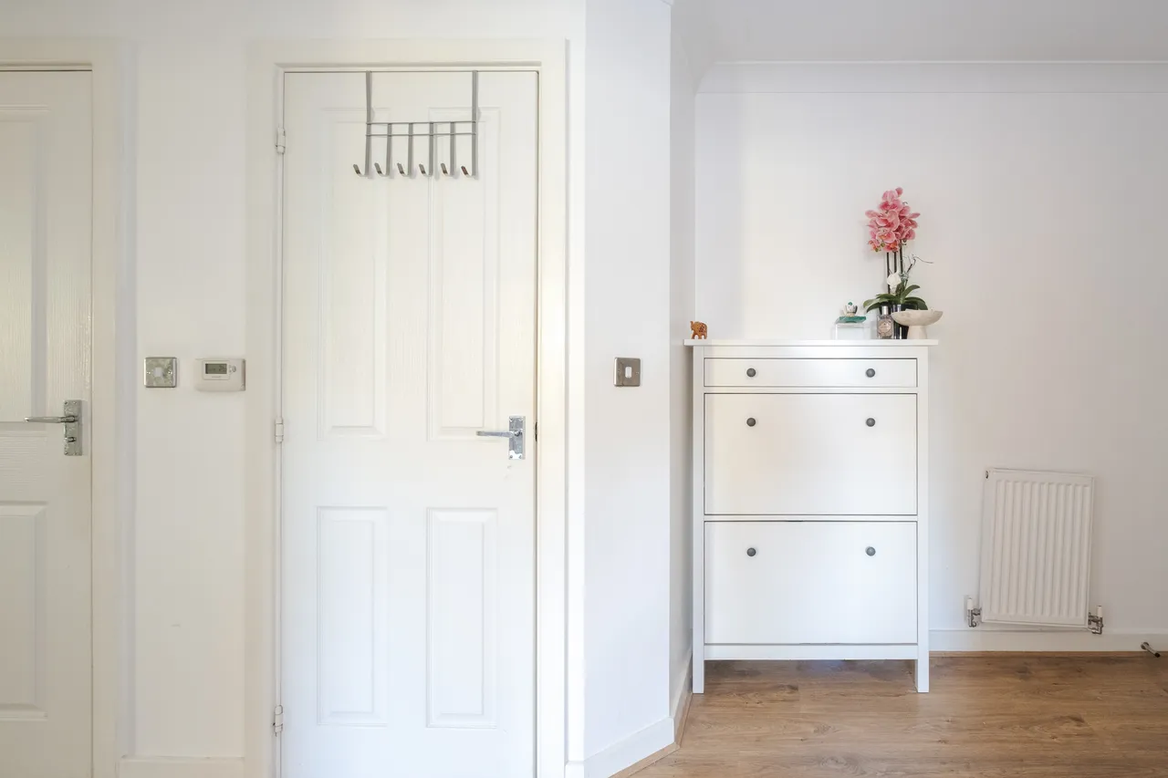 Coppetts Road, London, N10, photo 9