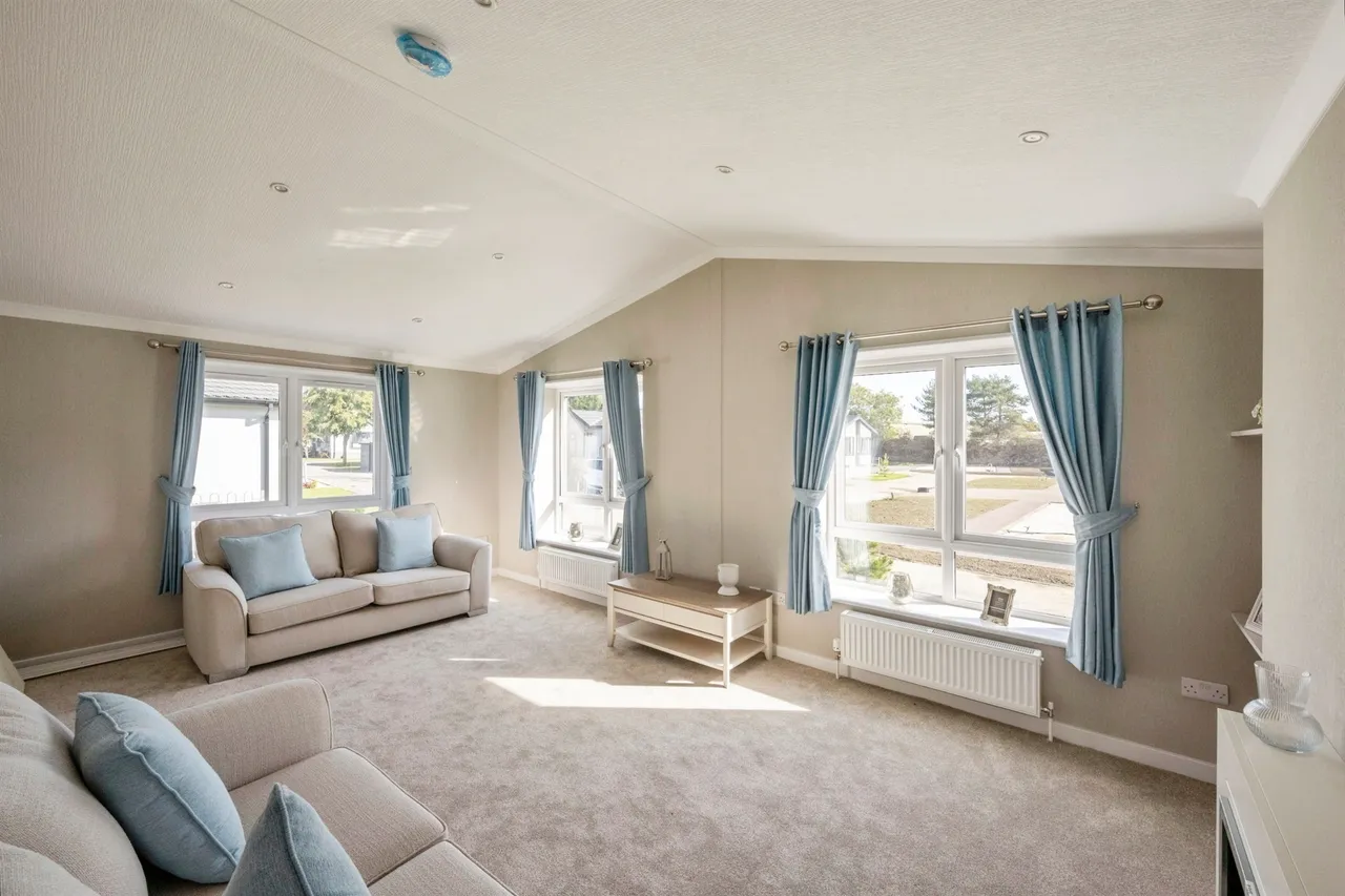 Sandtoft Road, Belton, Doncaster, photo 5