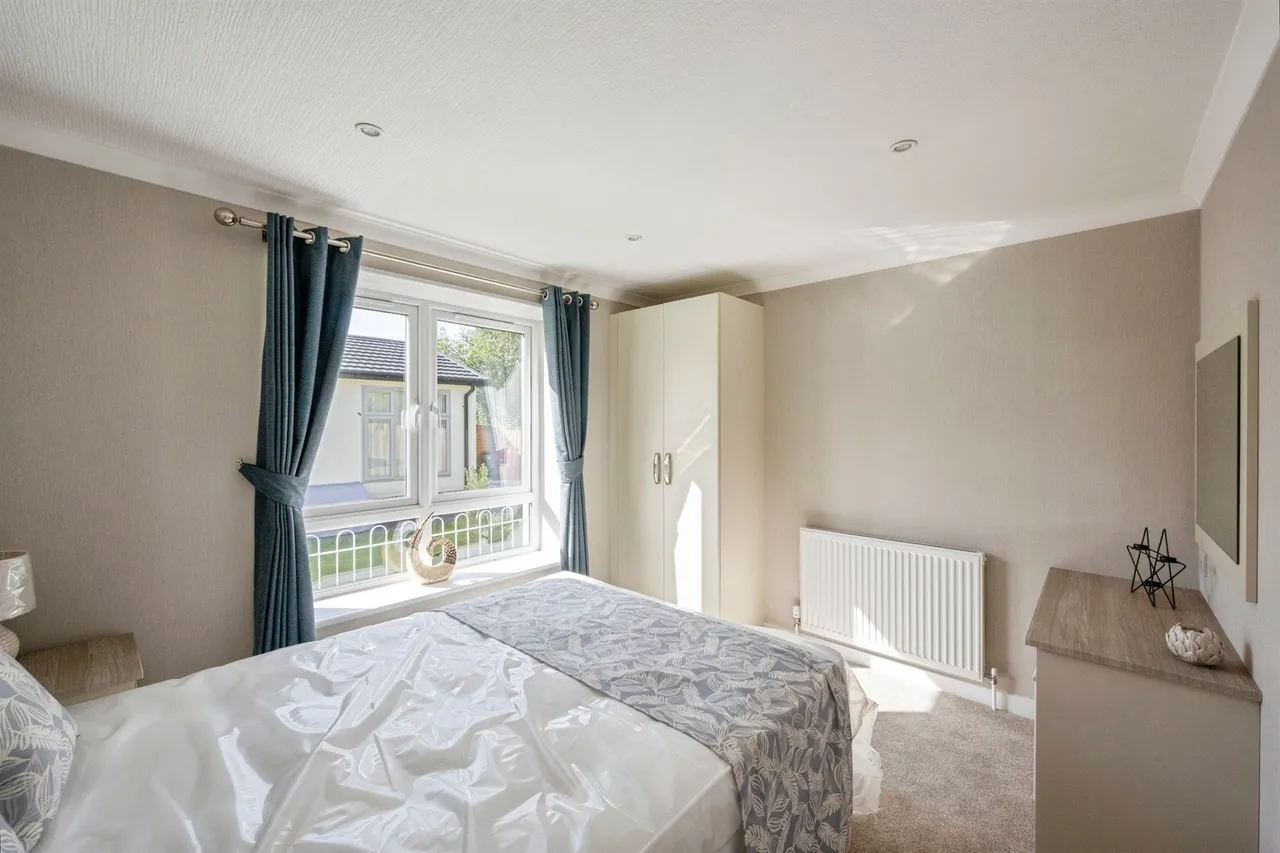 Sandtoft Road, Belton, Doncaster, photo 11
