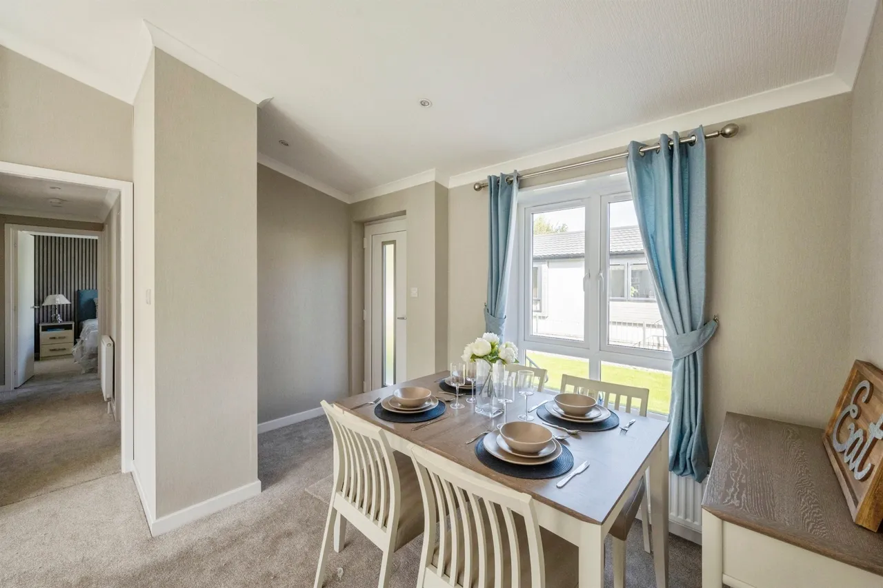 Sandtoft Road, Belton, Doncaster, photo 6