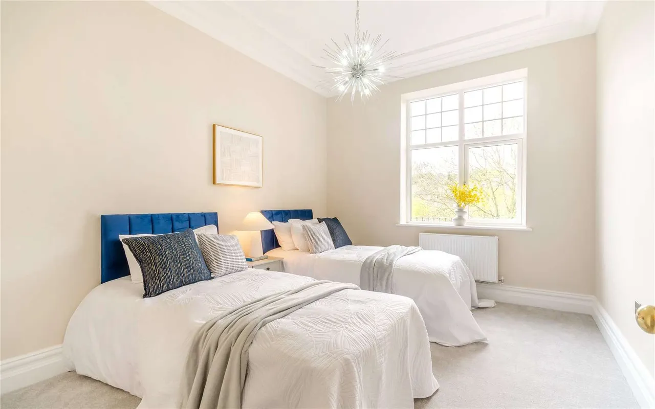 Apartment 3, James Eadie Place, Ashbourne, Derbyshire, DE6 1AA, photo 10