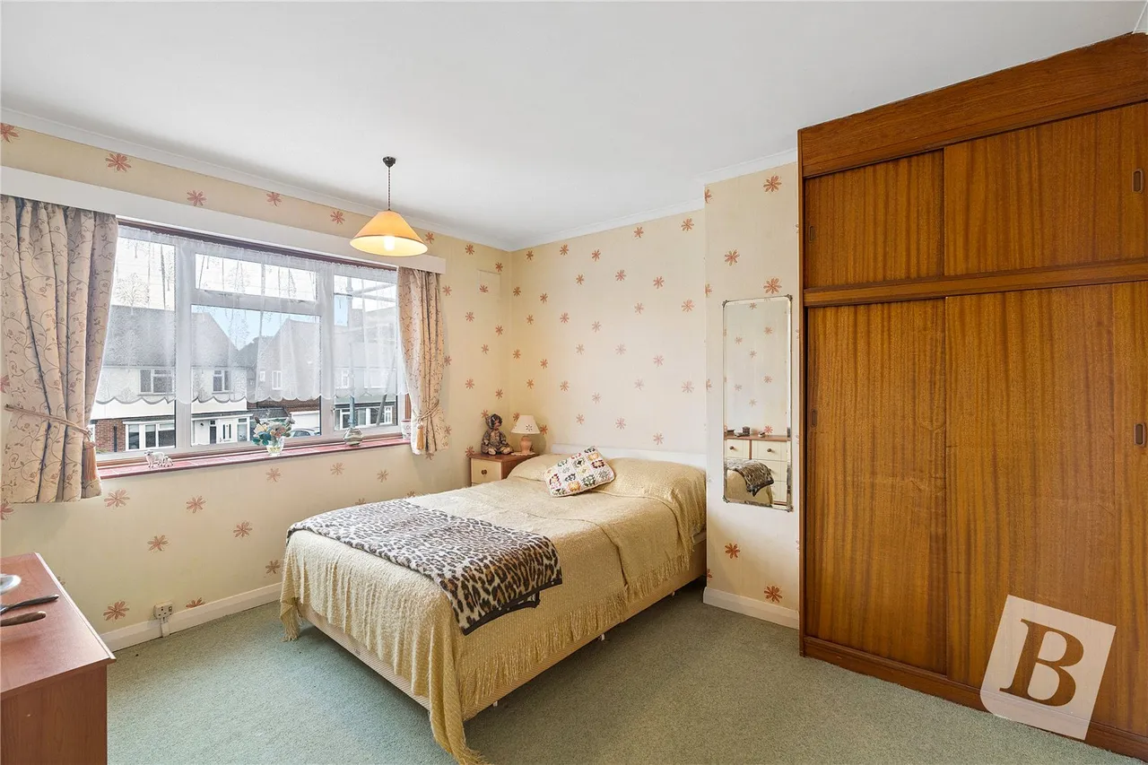 Chafford Gardens, West Horndon, CM13, photo 9