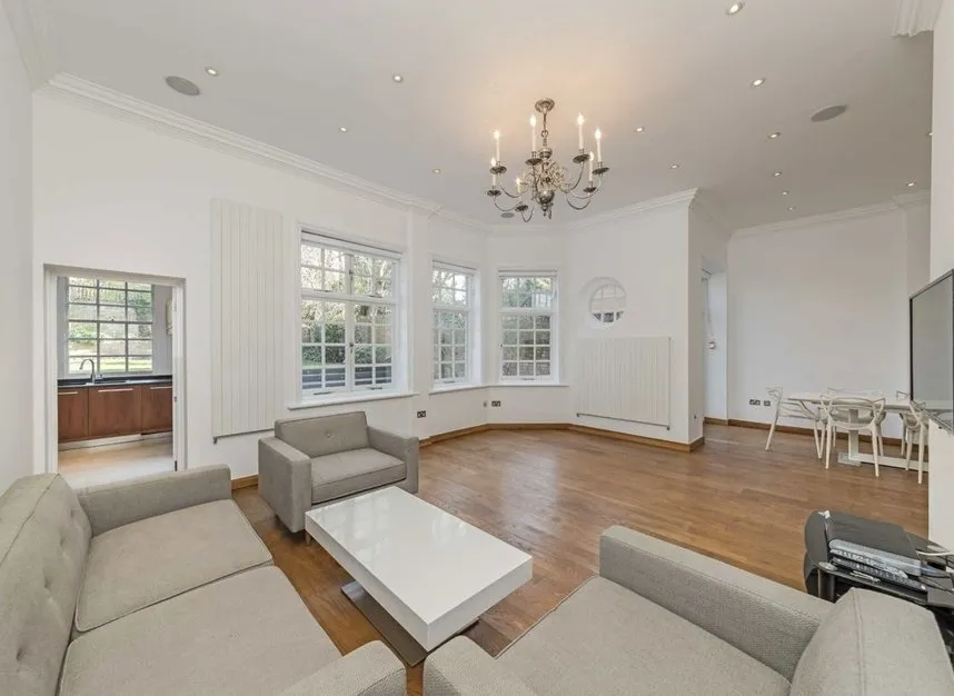 4 bed flat to rent — Bracknell Gardens, Hampstead, NW3