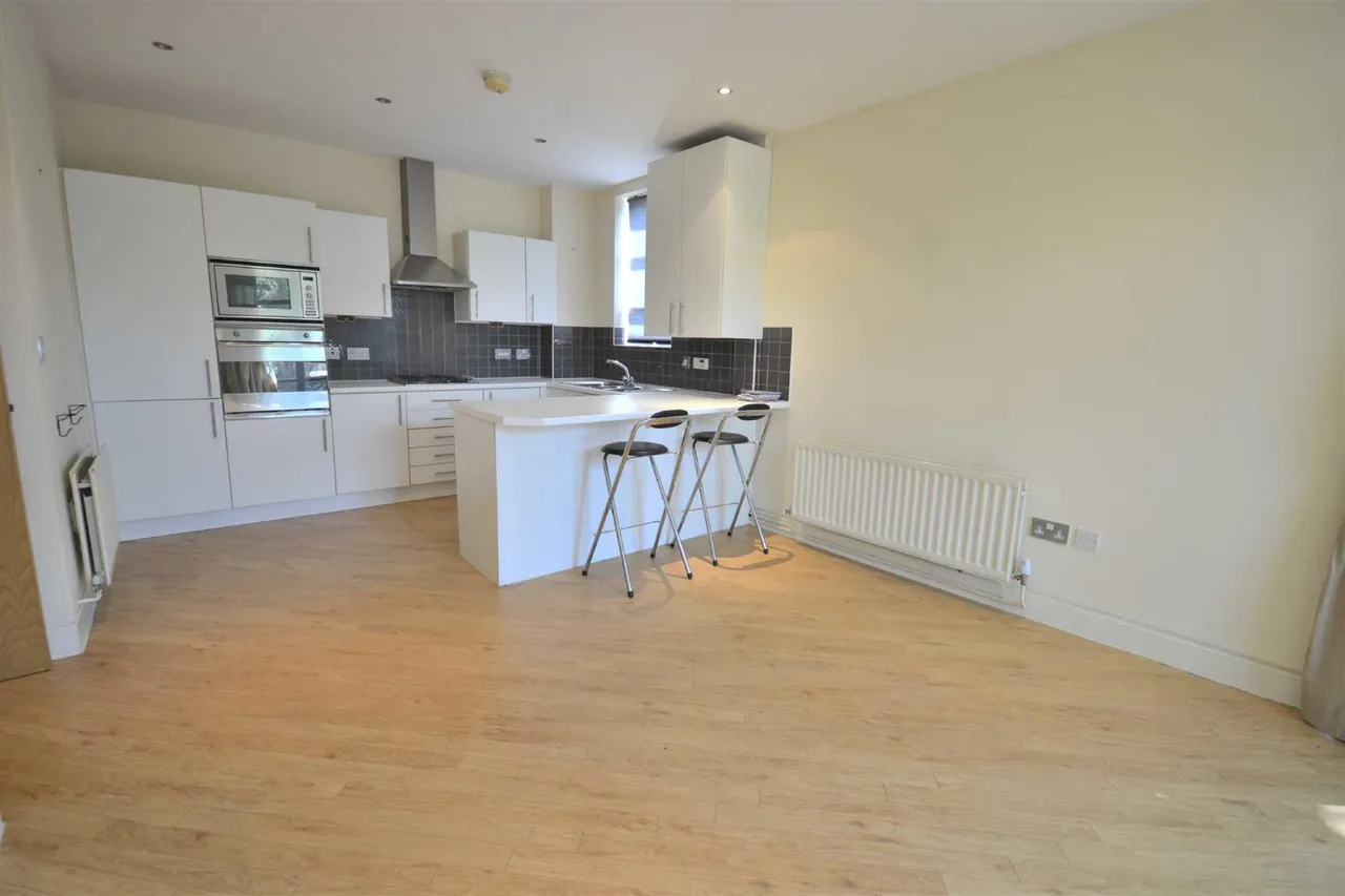 Mayfair Gardens, 64 Bury New Roads, Whitefields, Manchester, M45 7EL, photo 3