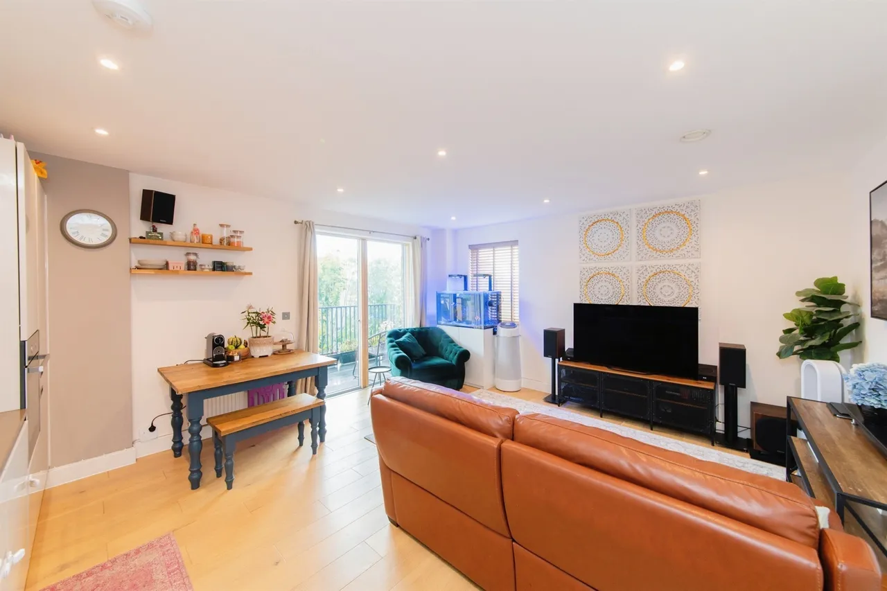 Riverwell Close, Watford, photo 6