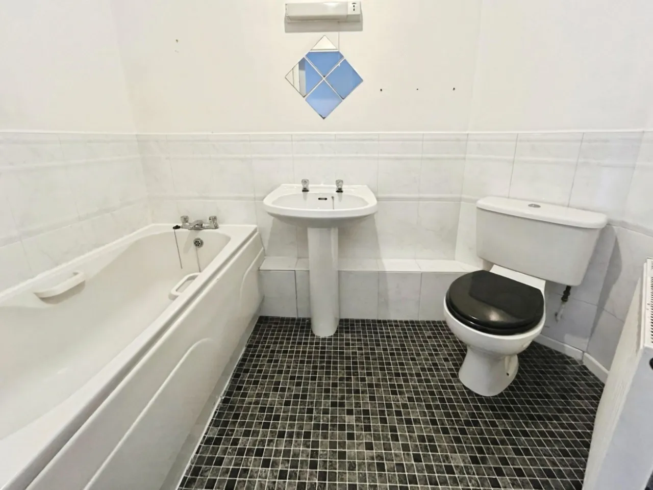 Lawnwood Drive, Goldthorpe, Rotherham, S63 9GD, photo 5