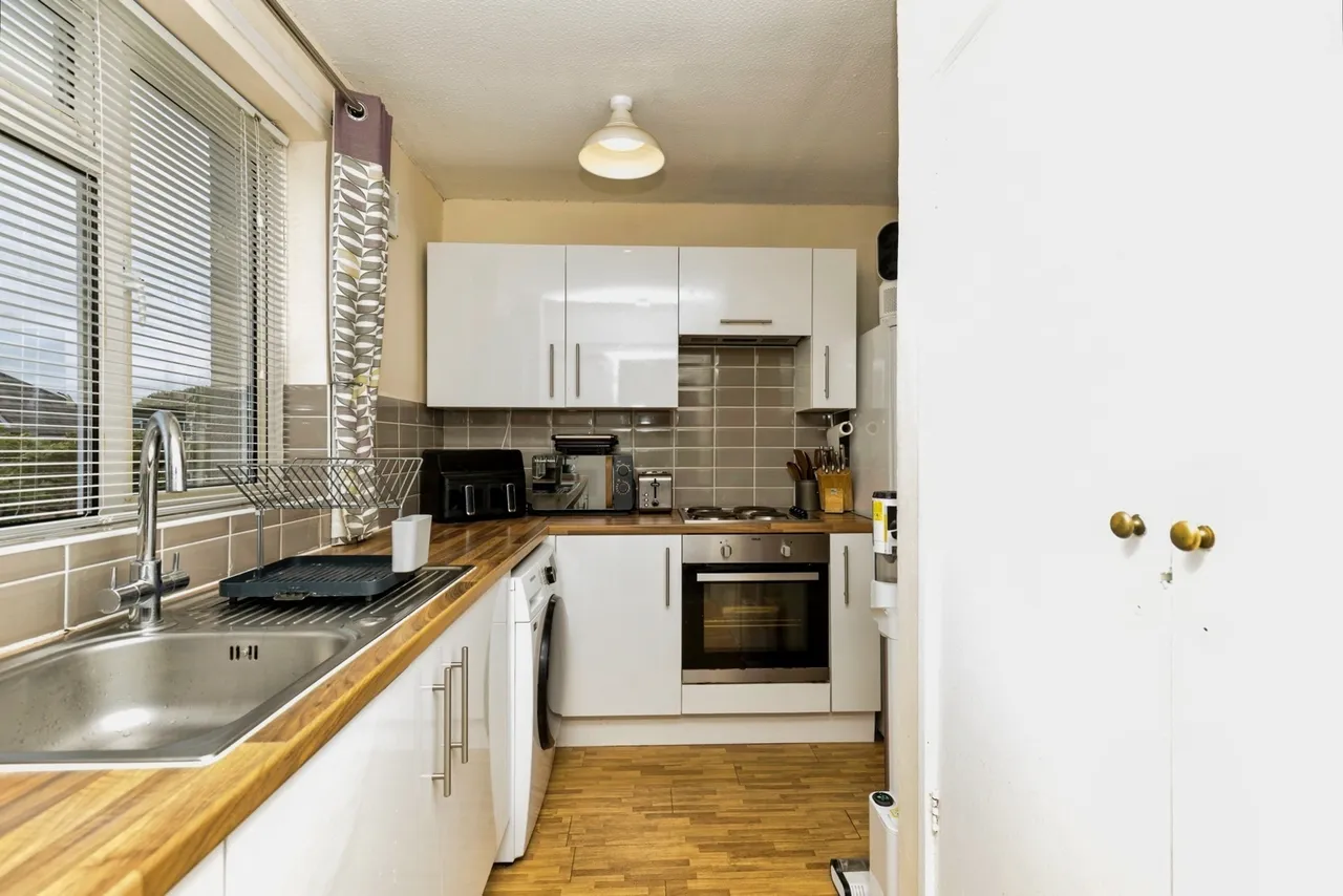 Downland Place, Crawley, RH11, photo 9