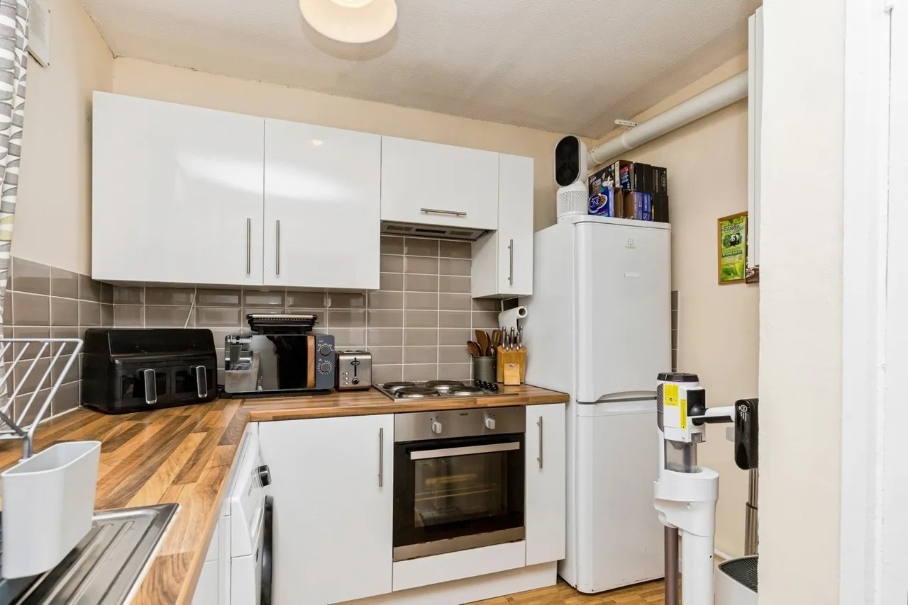 Downland Place, Crawley, RH11, photo 4