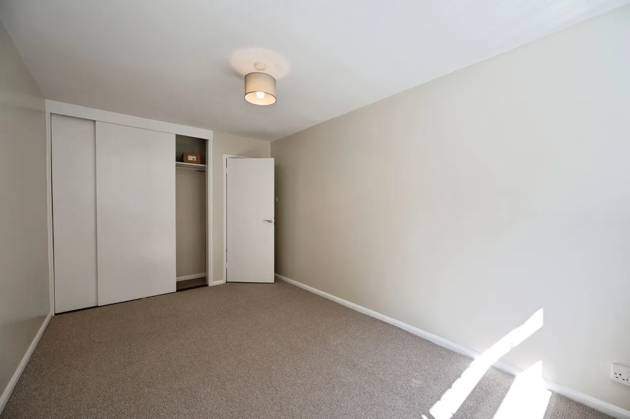 Westfield Avenue, Hayling Island, PO11, photo 9