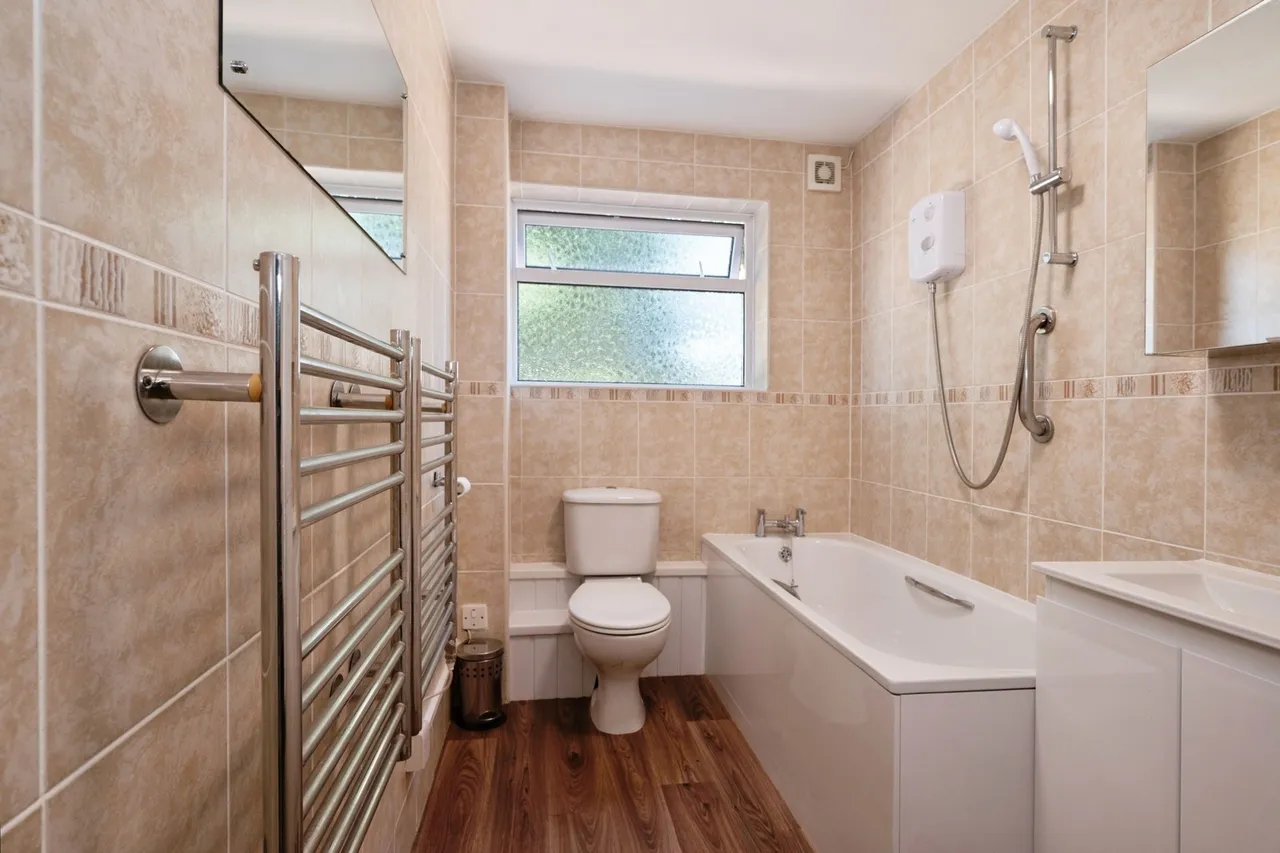 Westfield Avenue, Hayling Island, PO11, photo 6