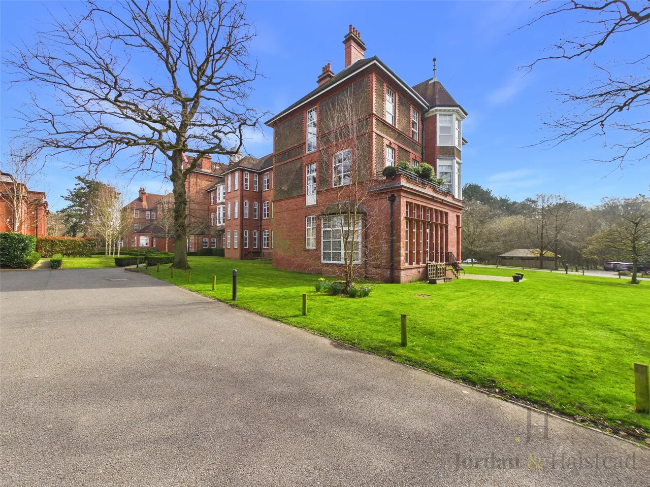 Kingswood Park, Kingswood, Frodsham, Cheshire, WA6 6EH, photo 3