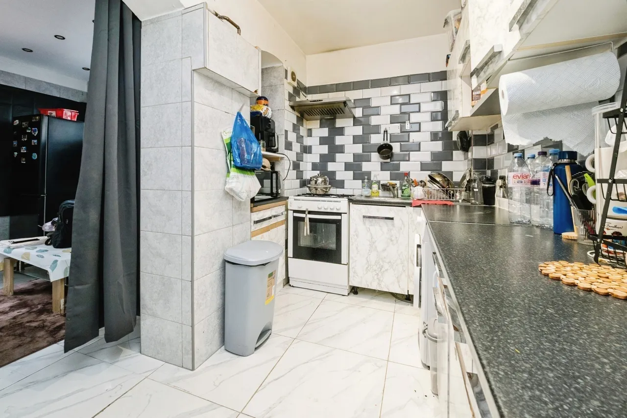 Manning Road, DAGENHAM, ESSEX, RM10, photo 11