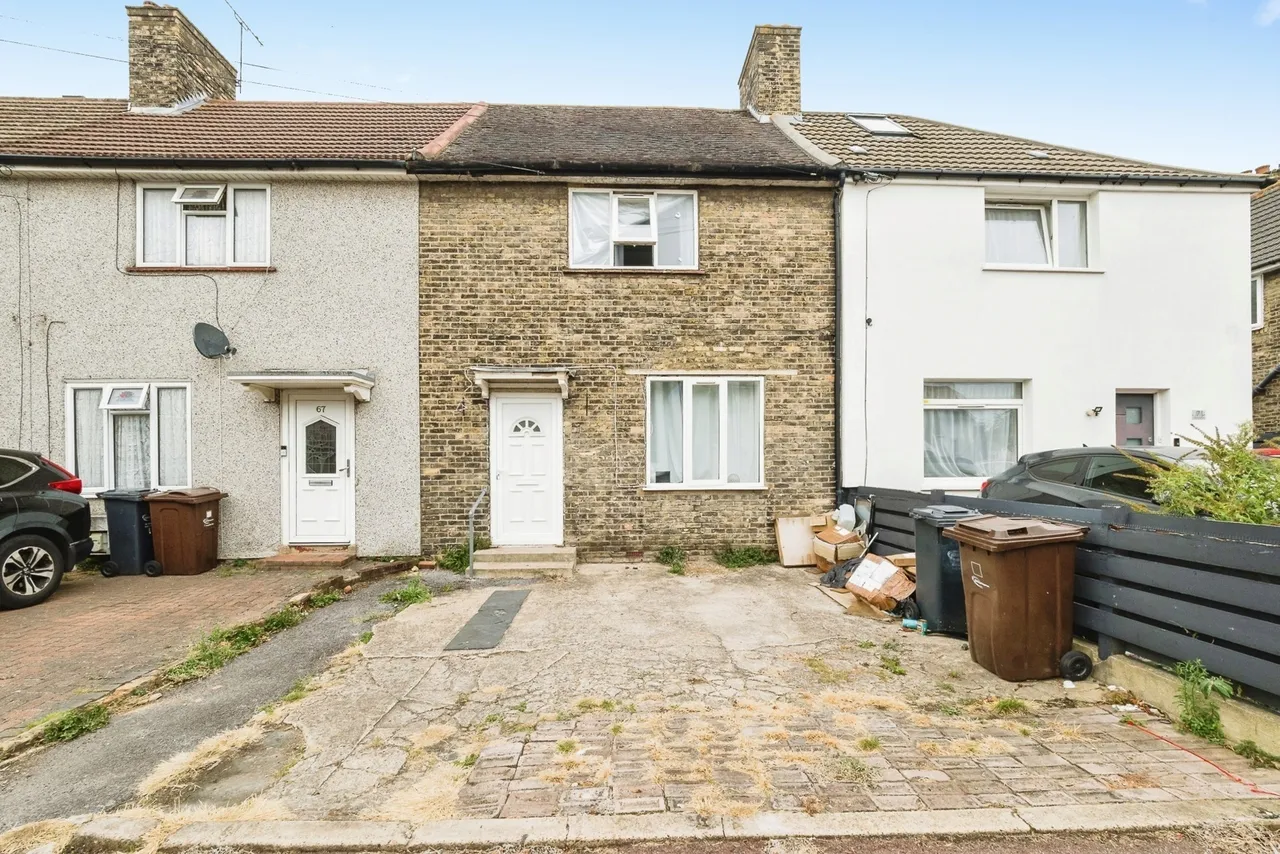 3 bed house for sale — Manning Road, DAGENHAM, ESSEX, RM10