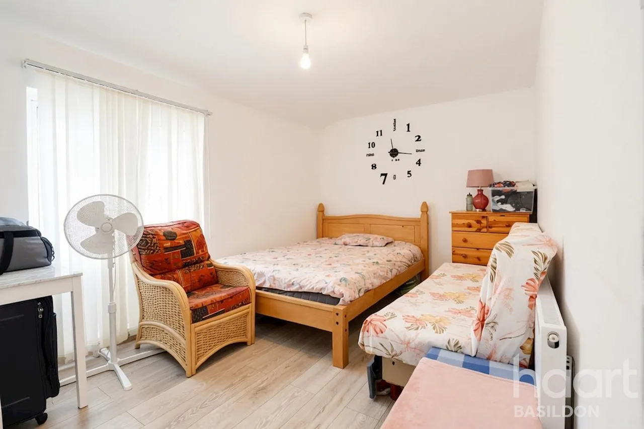 Thornbush, Basildon, SS15, photo 6