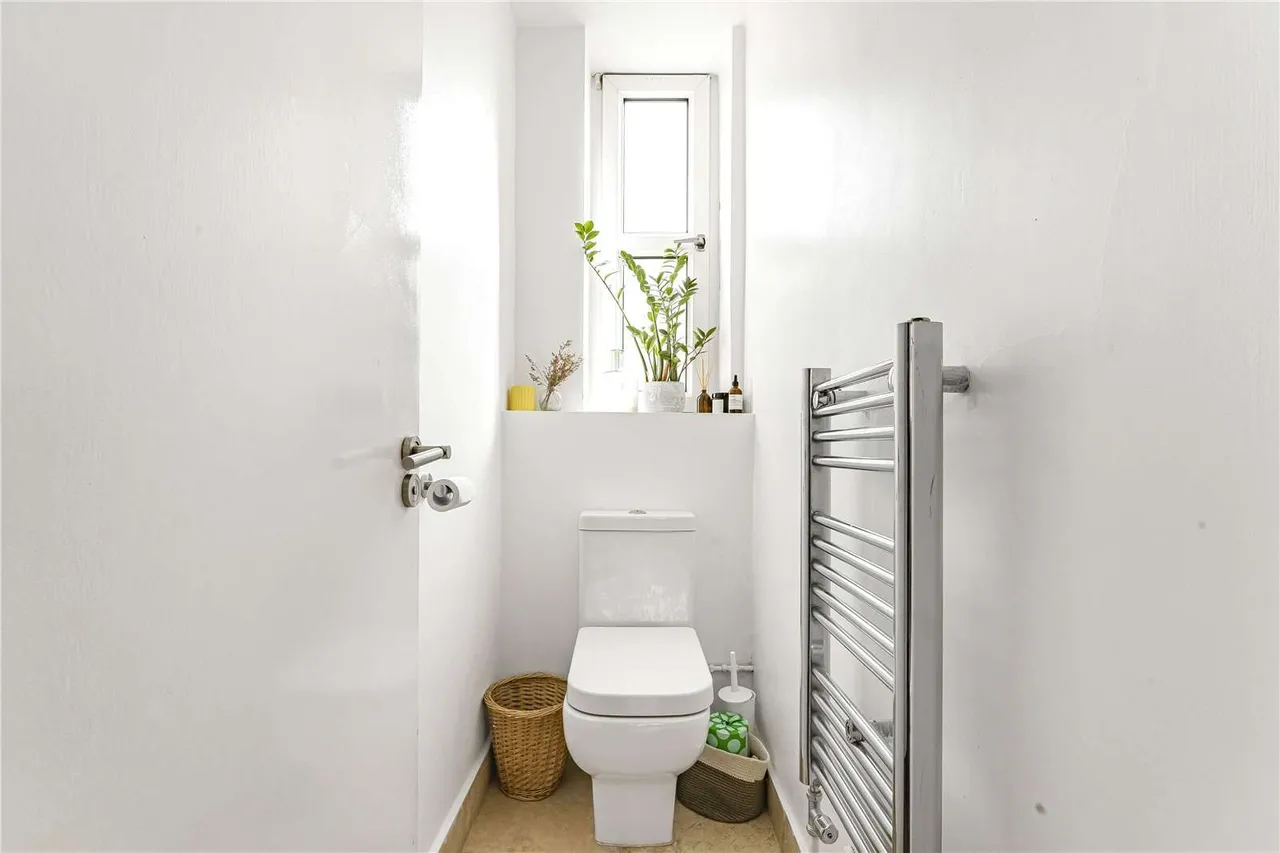 Mapledene Road, London, E8, photo 12