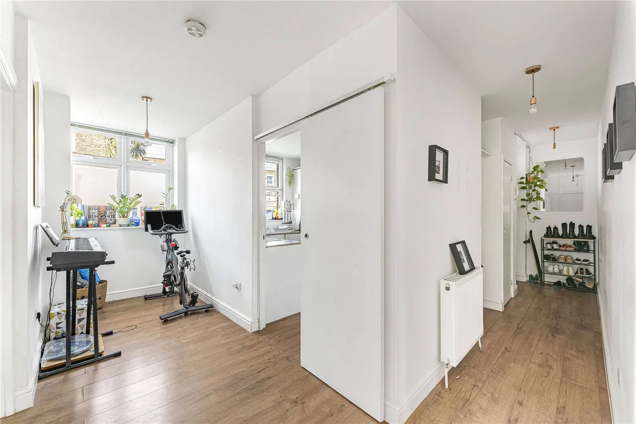 Mapledene Road, London, E8, photo 8