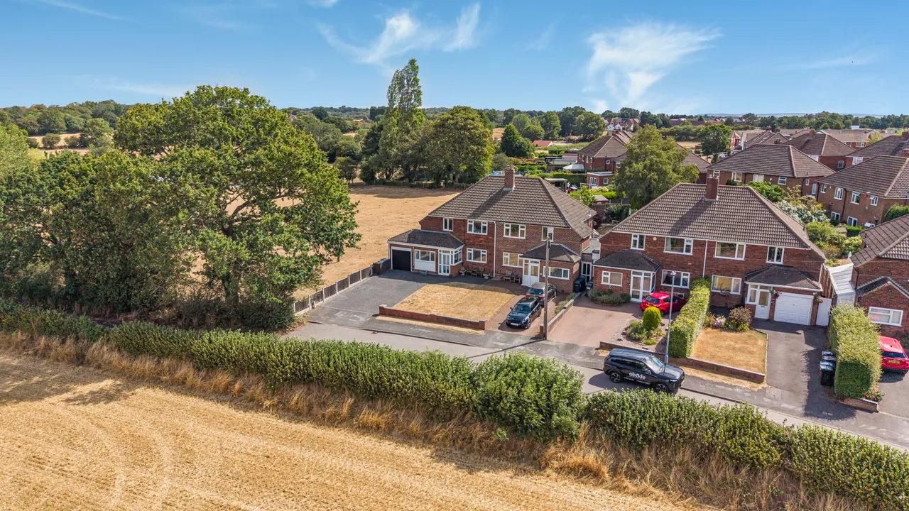 Grange Lane, Sutton Coldfield, Sutton Coldfield, B75 5LS, photo 2