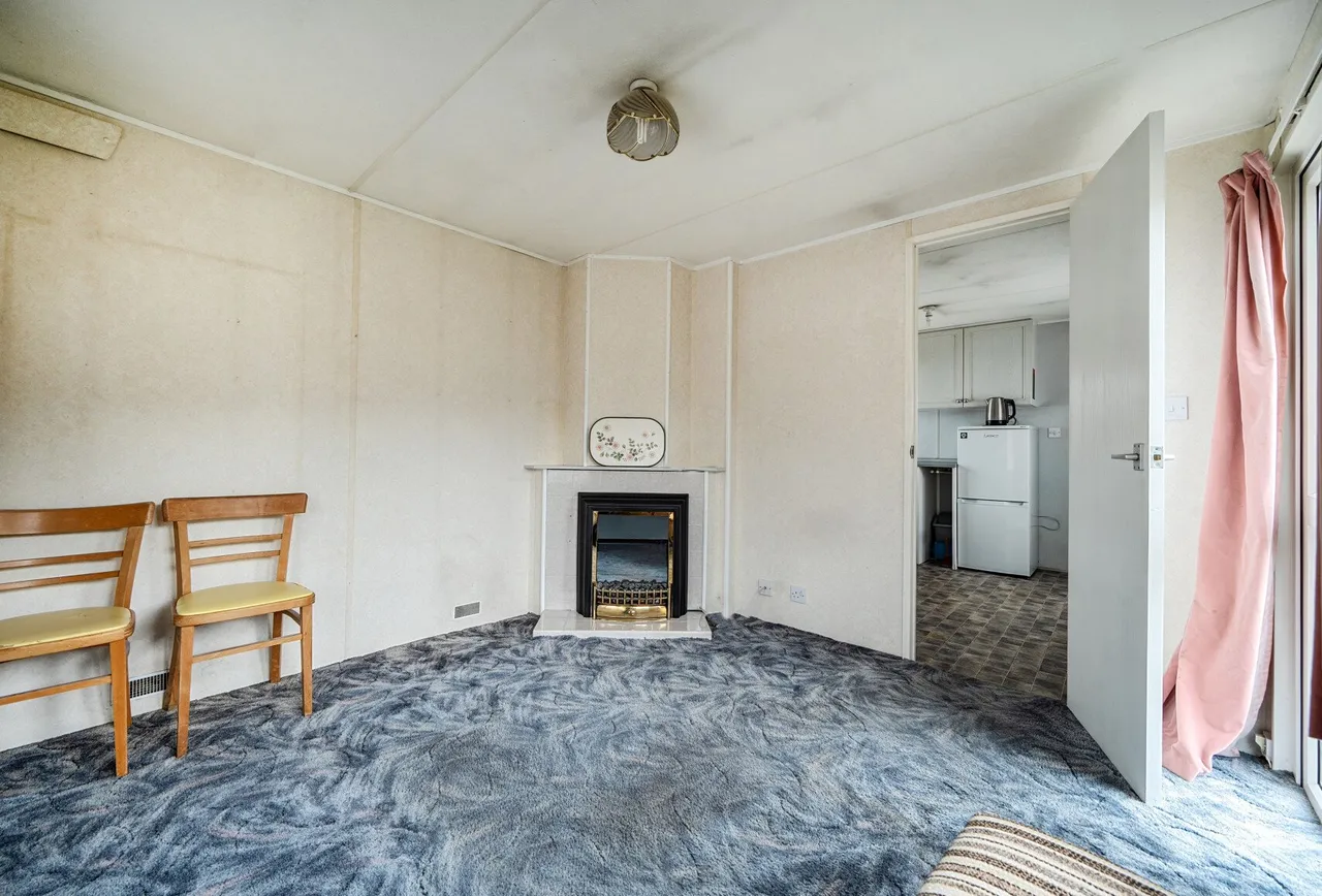 Bayswater Farm Road, Oxfordshire, Headington, OX3 8BY, photo 5