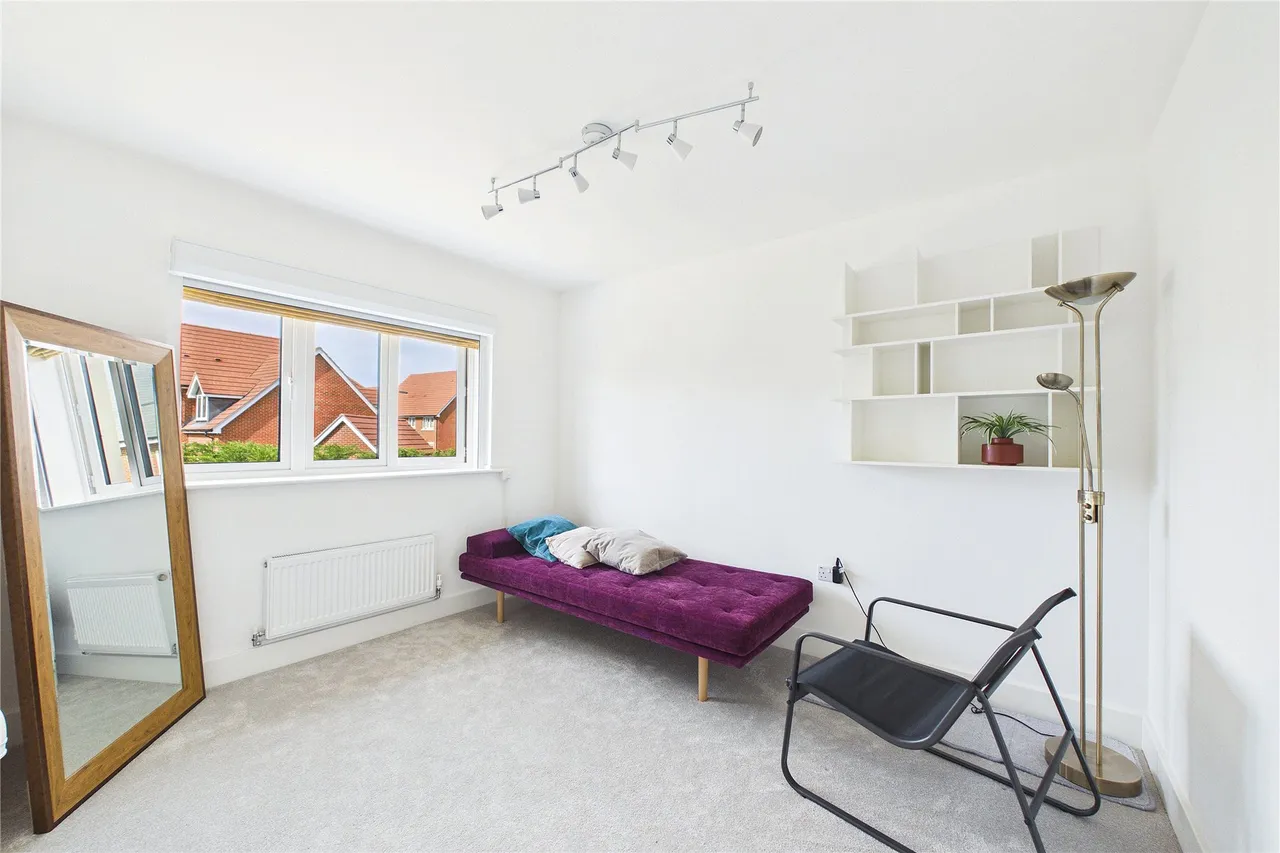 Lakeview Lane, Mytchett, GU16, photo 17