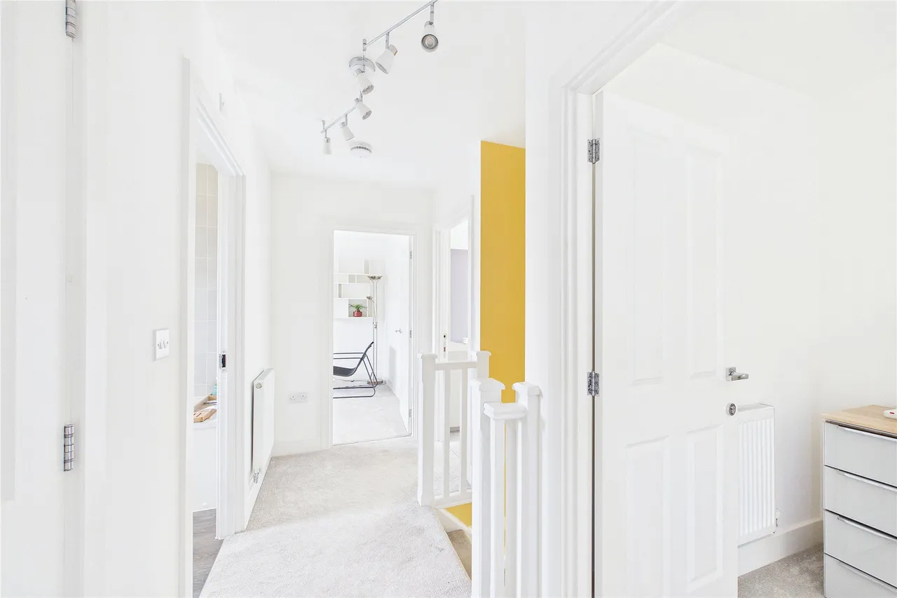 Lakeview Lane, Mytchett, GU16, photo 11