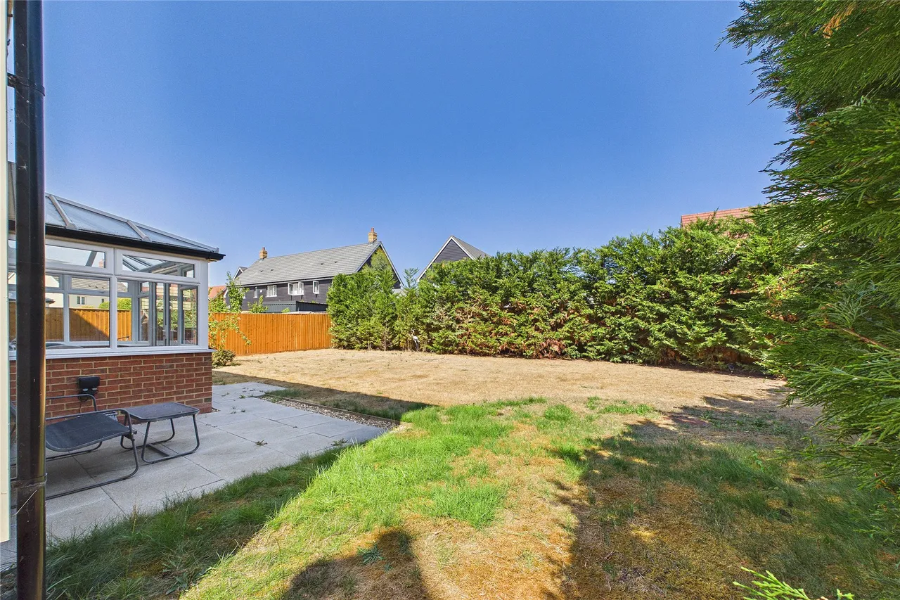 Lakeview Lane, Mytchett, GU16, photo 18