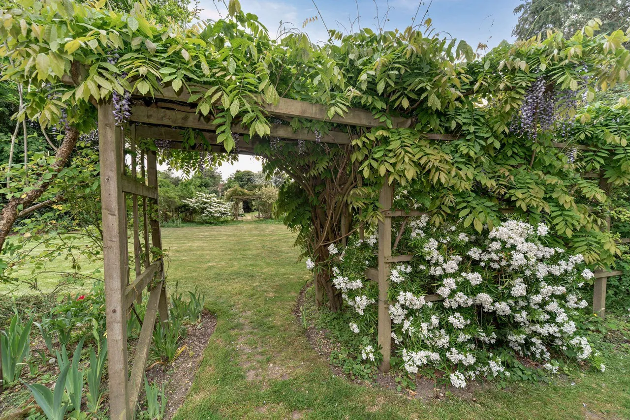 Church Road, Mortimer West End, RG7, photo 32