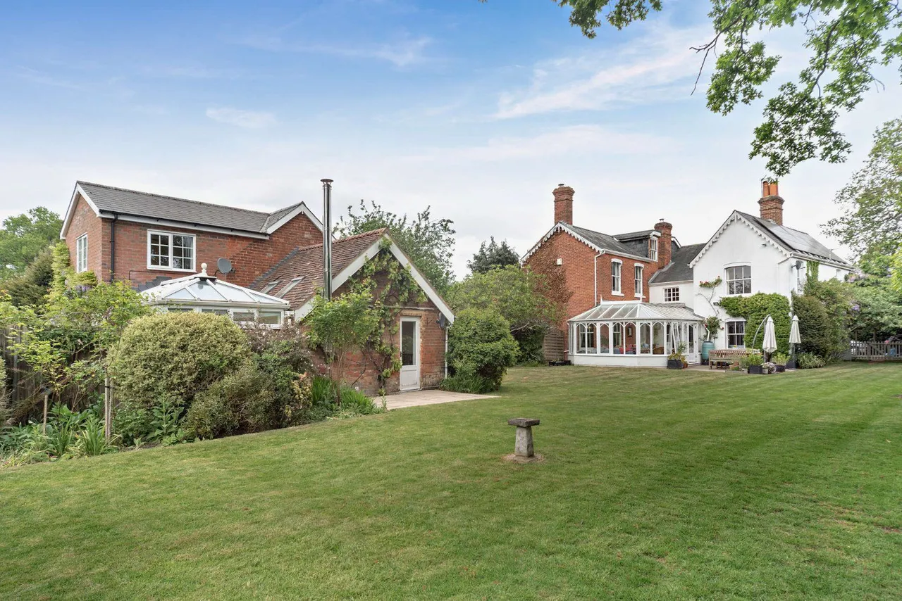Church Road, Mortimer West End, RG7, photo 2