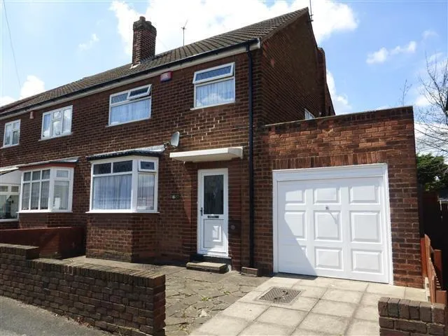 3 bed house to rent — Poplar Road, Oldbury, B69