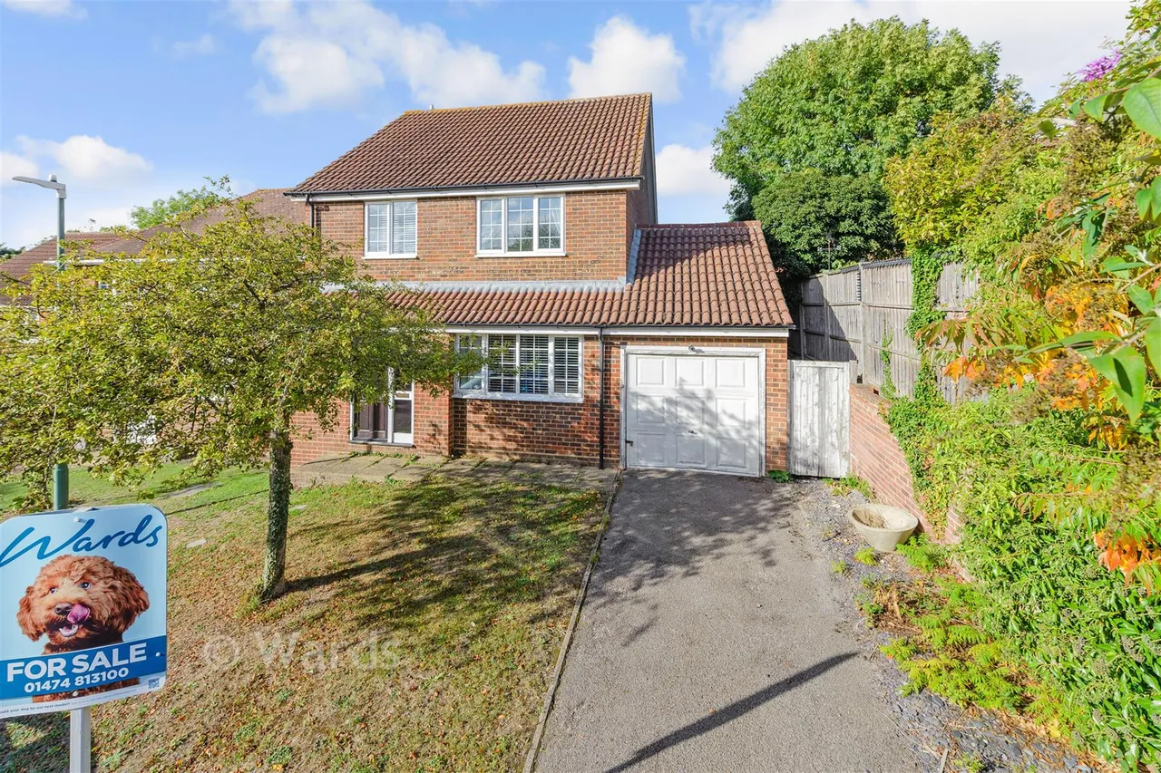 4 bed house for sale, The Old Yews, Longfield, DA3