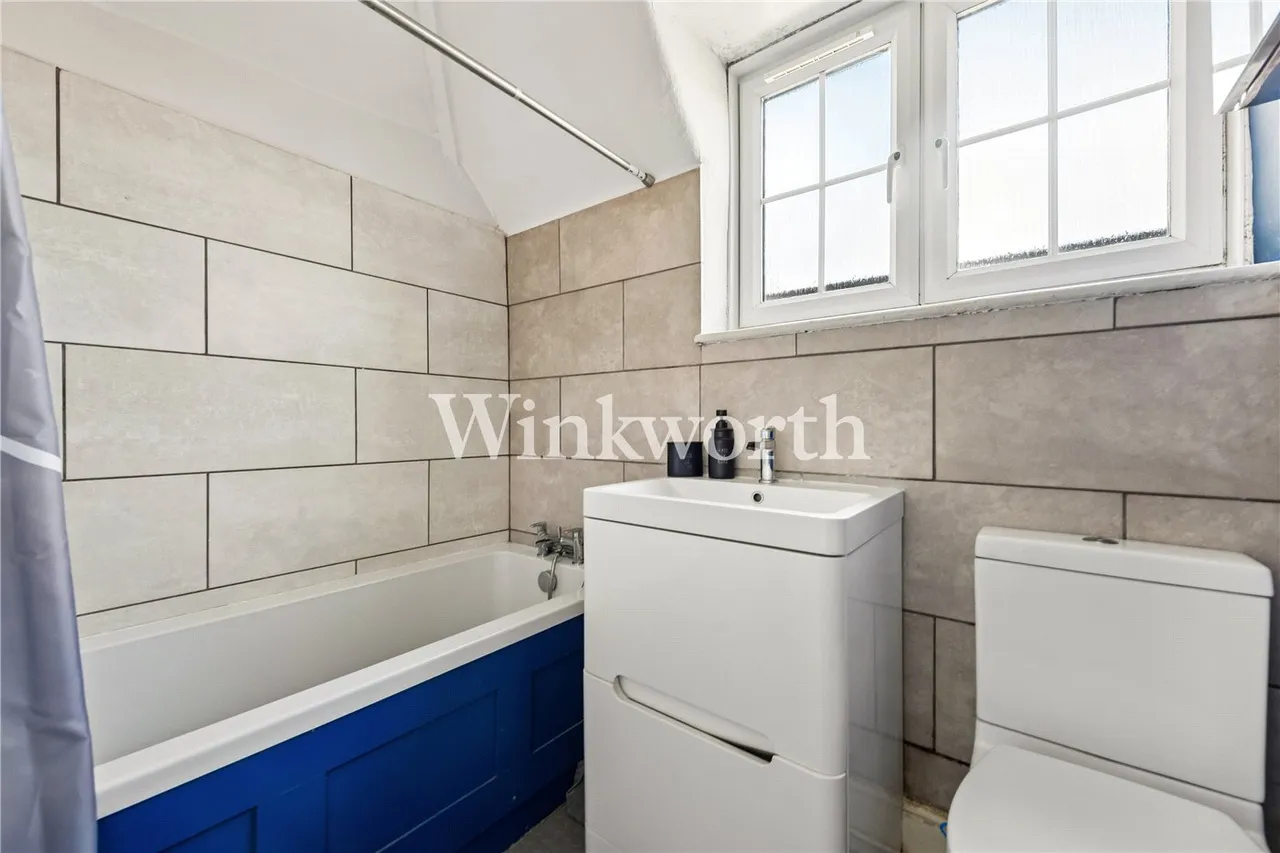 Lordship Lane, London, N17, photo 4