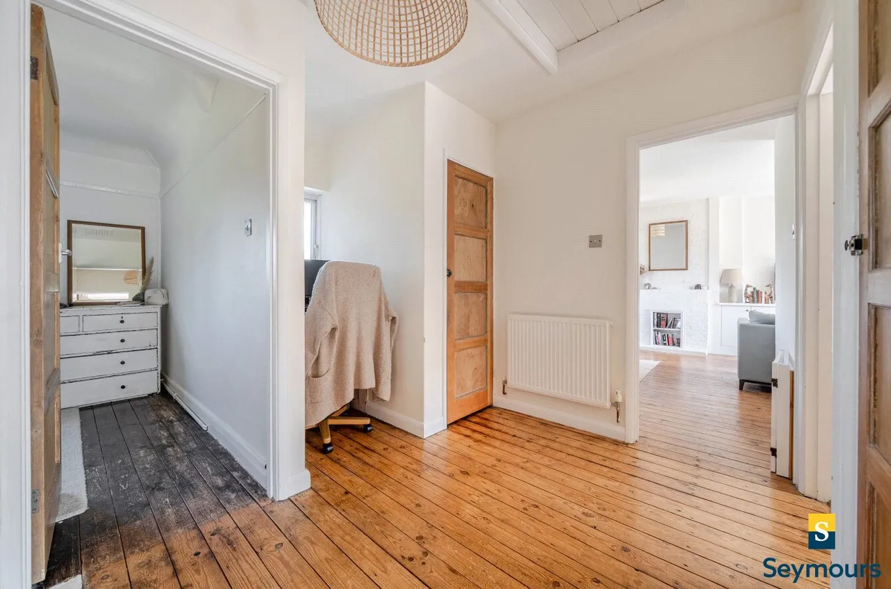 Birtley Road, GU5, photo 12