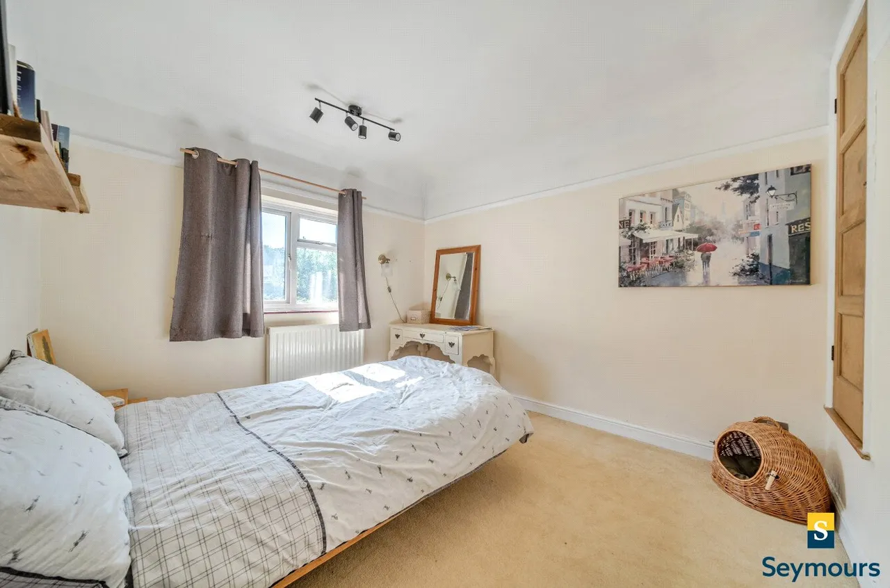 Birtley Road, GU5, photo 10