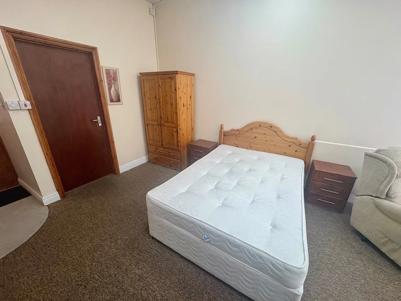 flat to rent — Newport Road, Cardiff