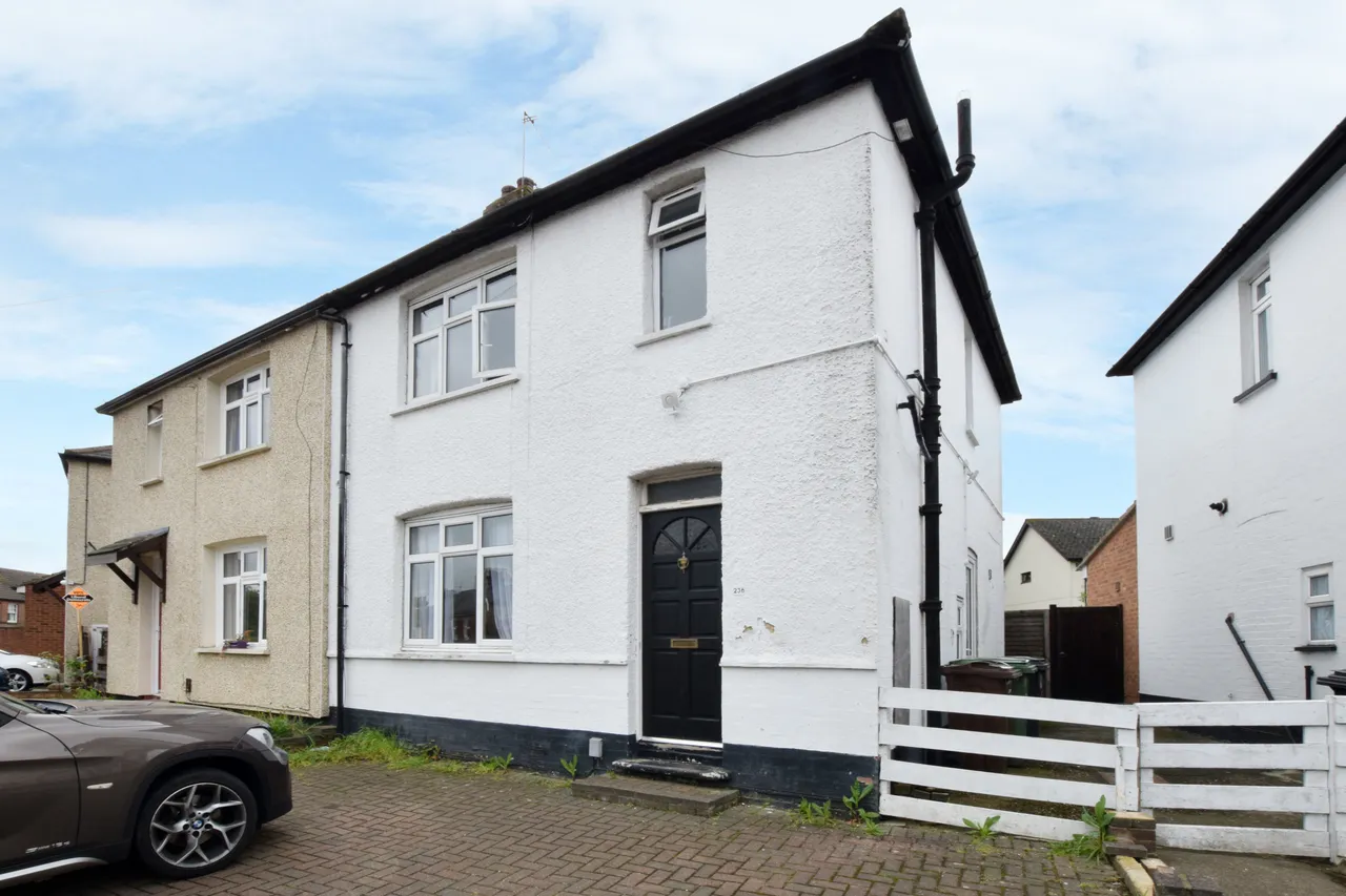 3 bed house to rent, Camp Road, AL1