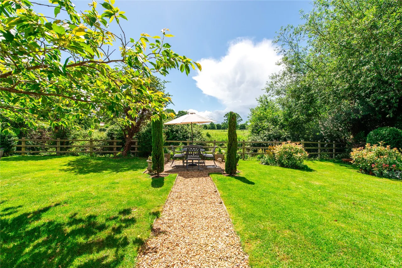 Leys Road, Loughton, MK5, photo 27