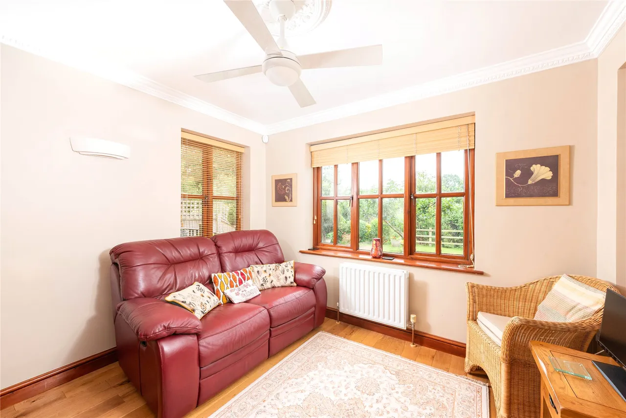 Leys Road, Loughton, MK5, photo 9