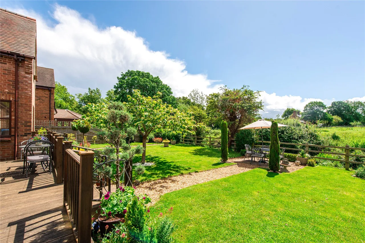 Leys Road, Loughton, MK5, photo 23