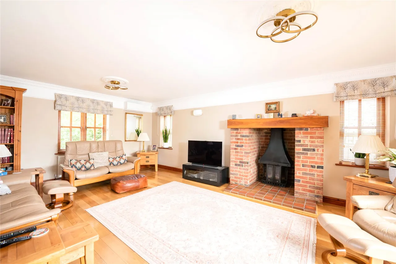 Leys Road, Loughton, MK5, photo 2