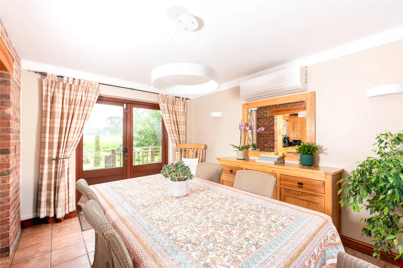 Leys Road, Loughton, MK5, photo 8