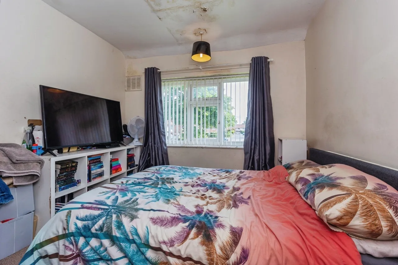 Neston Avenue, Sale, Greater Manchester, M33, photo 13