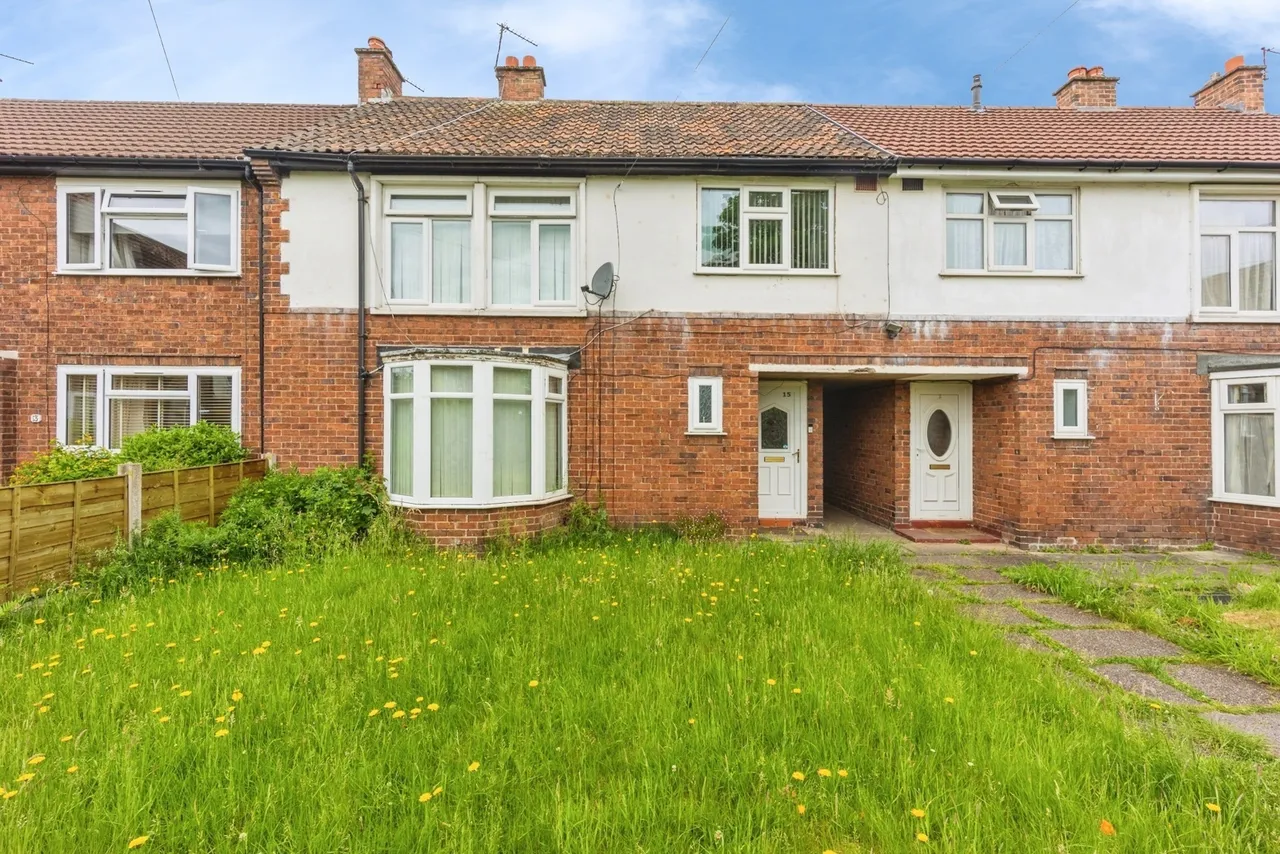 3 bed house for sale — Neston Avenue, Sale, Greater Manchester, M33