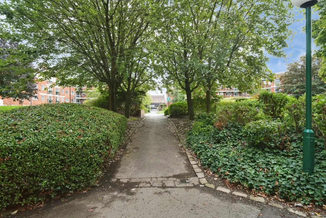 Eccles New Road, Salford, Greater Manchester, M5, photo 10