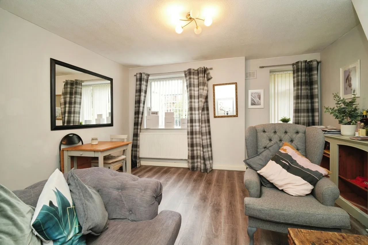 Eccles New Road, Salford, Greater Manchester, M5, photo 7