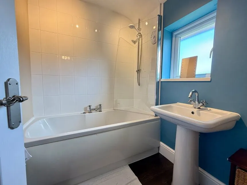 Rosslyn Avenue, Newcastle upon Tyne, Tyne and Wear, NE3, photo 6